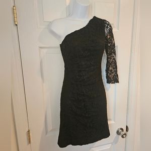 🔥NWOT Express black lace one shoulder dress size 2